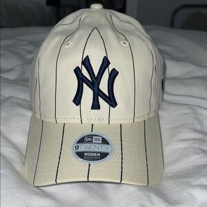 Women’s Yankees Baseball Cap